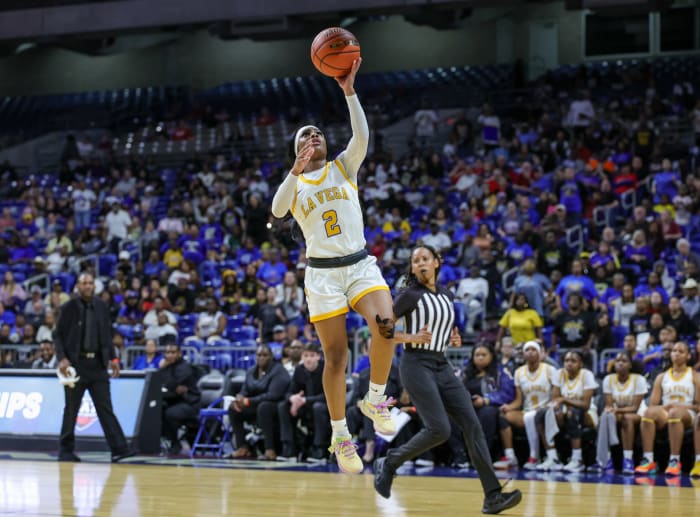 Senior point guard Kiyleyah Parr led La Vega to a repeat Class 4A state girls basketball championship win over Richmond Canyon.